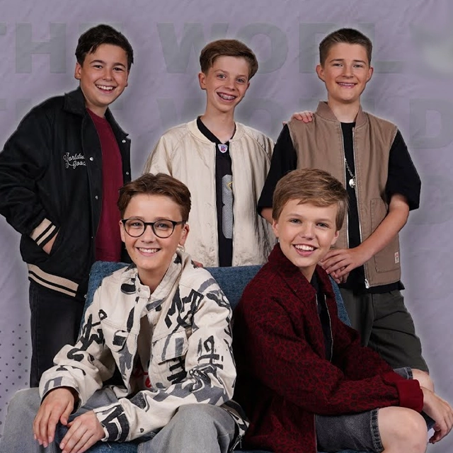 Level Up boyband van het Junior Songfestival in de The Music Experience!