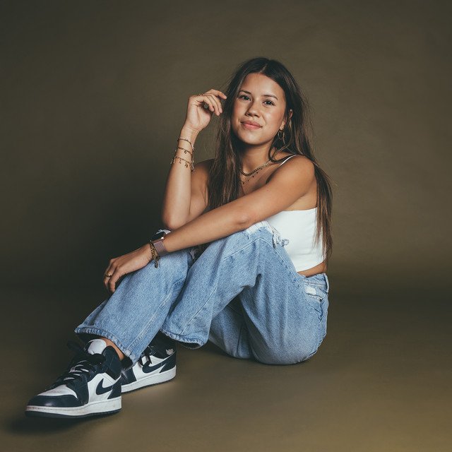 Naomi Traa zangeres in de The Music Experience!